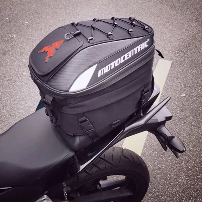 Sacoche de Selle Moto Étanche - Extensible & Porte-Casque Intégré